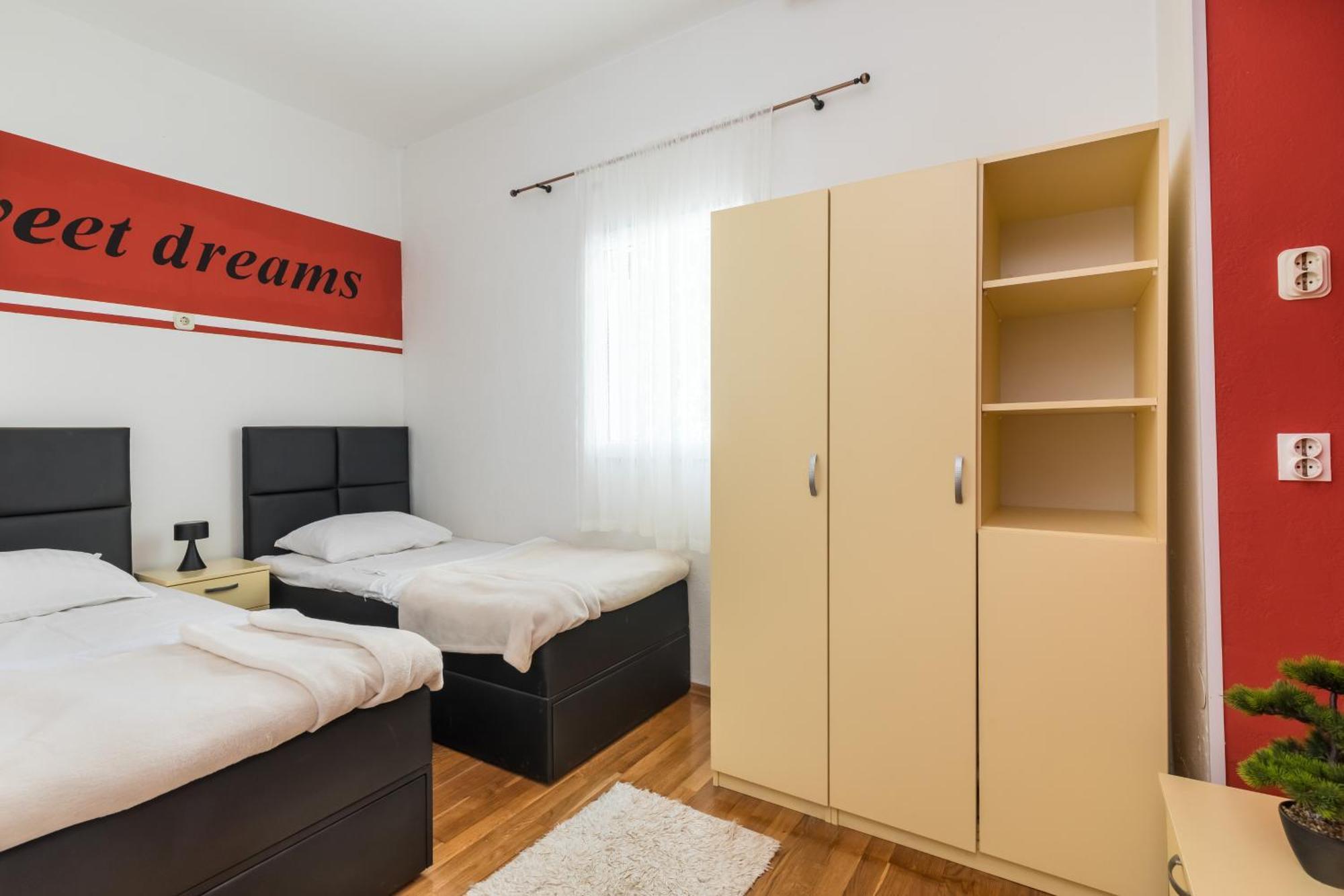 Apartment Sweet Dreams Sutivan Buitenkant foto